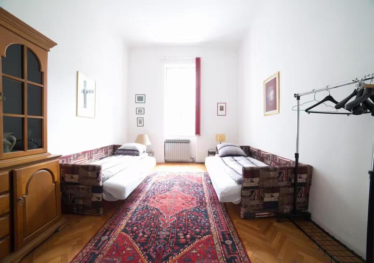 Spacious In The Centre Apartment Sarajevo